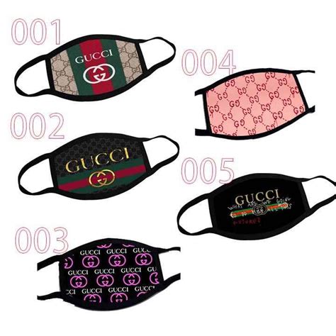 cubre bocas gucci|la moda de Gucci.